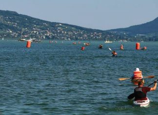 Rekord nevezés a jövő vasárnapi Balaton-átevezésre Evezősök a Balatonon