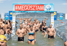 Lidl Balaton-átúszás: tízezres tömeg a Balatonban Balaton átúszás célvonala